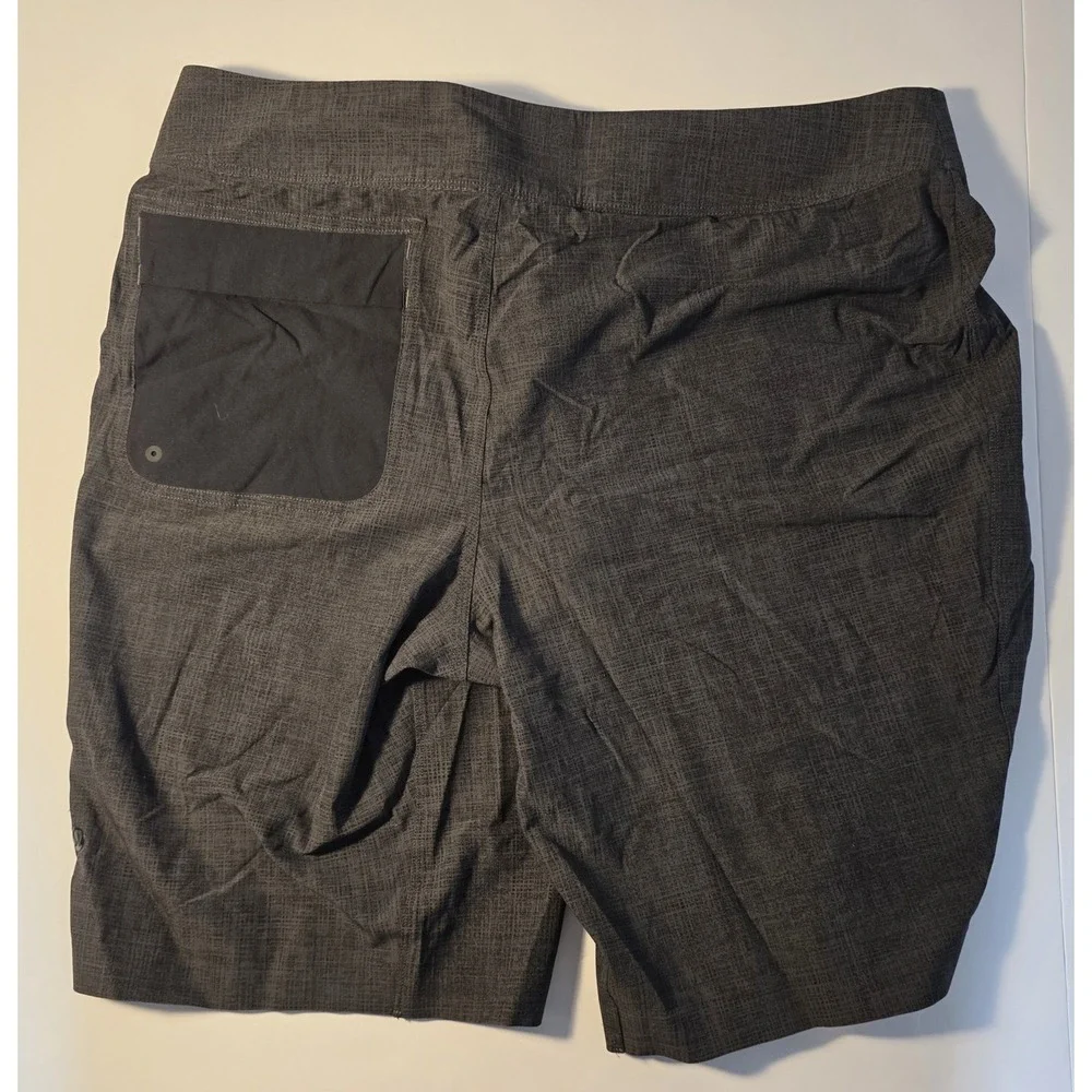 Lululemon Mens‎ Size 34 Gray Shorts
